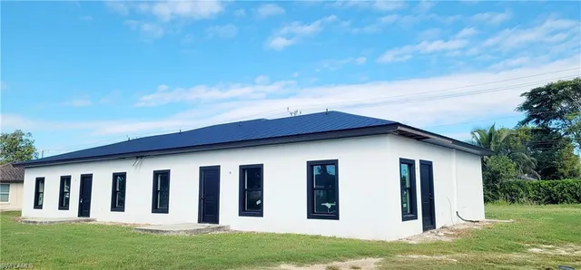 $825,000 | 5255 Coronado Parkway, Naples, FL 34116