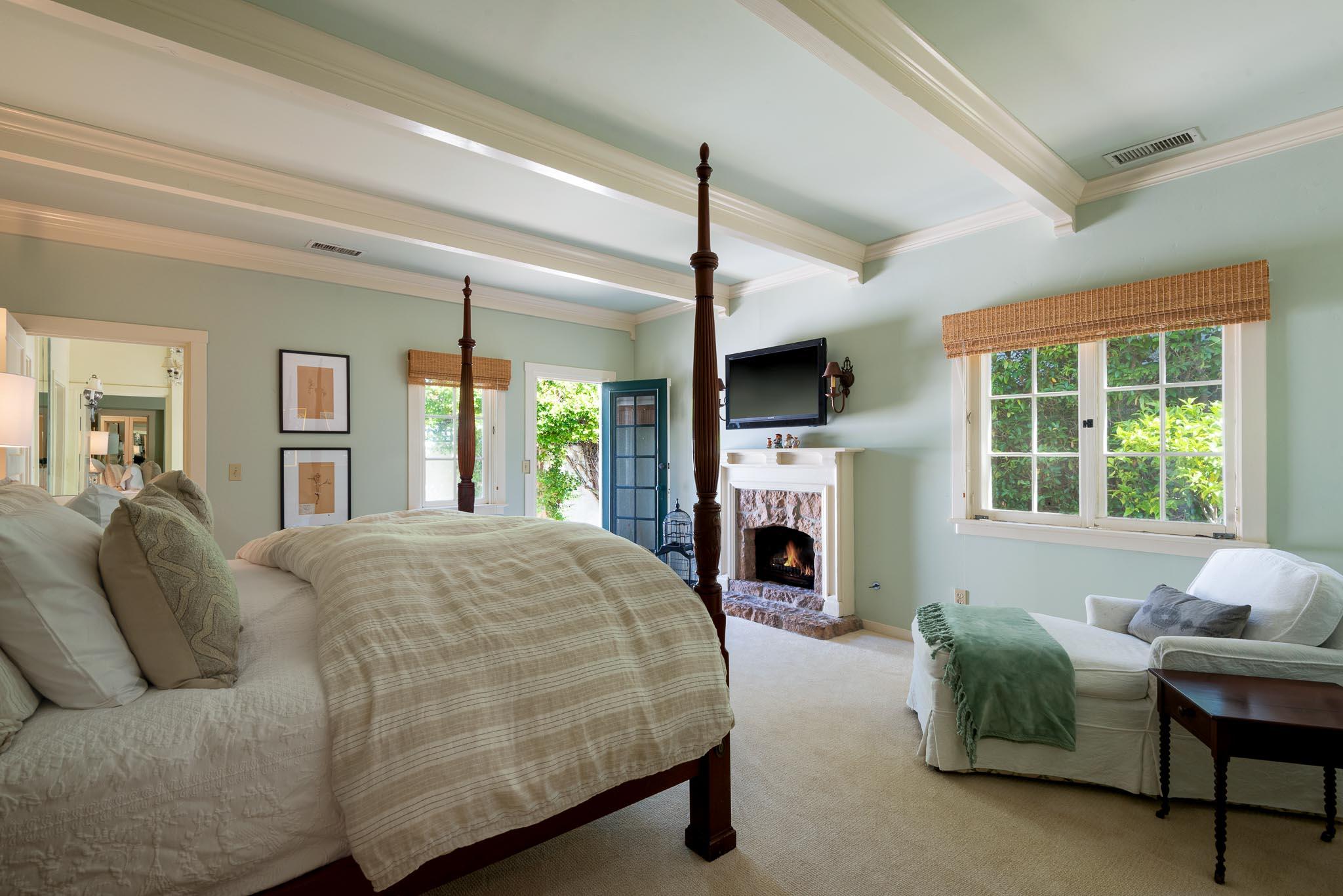 62 Humphrey Road Montecito, CA 93108 - Photo 13 of 24 Master Bedroom
