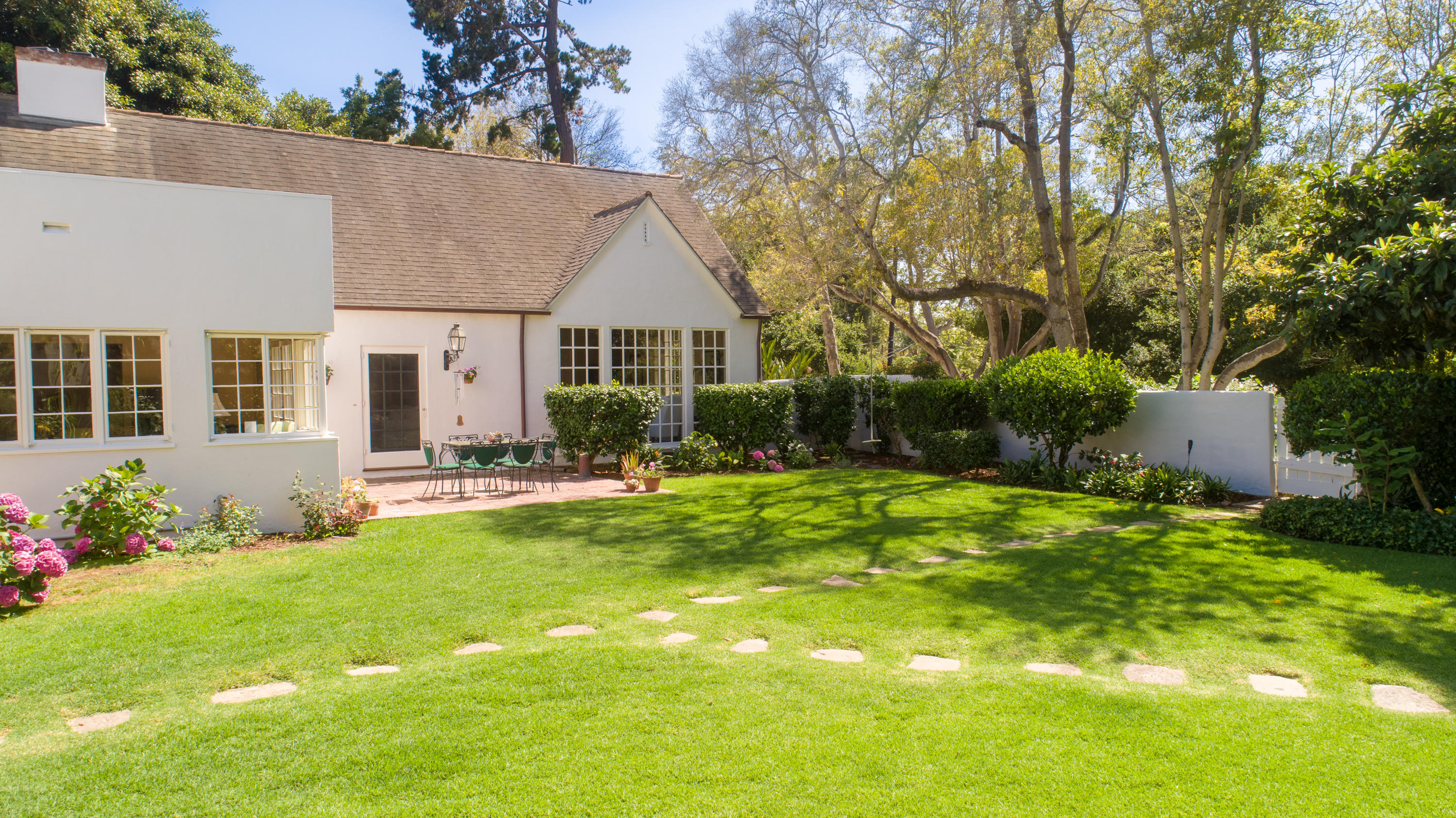62 Humphrey Road Montecito, CA 93108 - Photo 10 of 24 Spacious Green Lawn