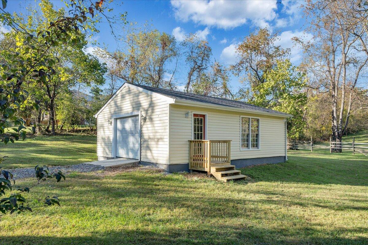 2626 East Ruritan Road Roanoke, VA 24012 - Photo 39 of 68 40-MIB09326