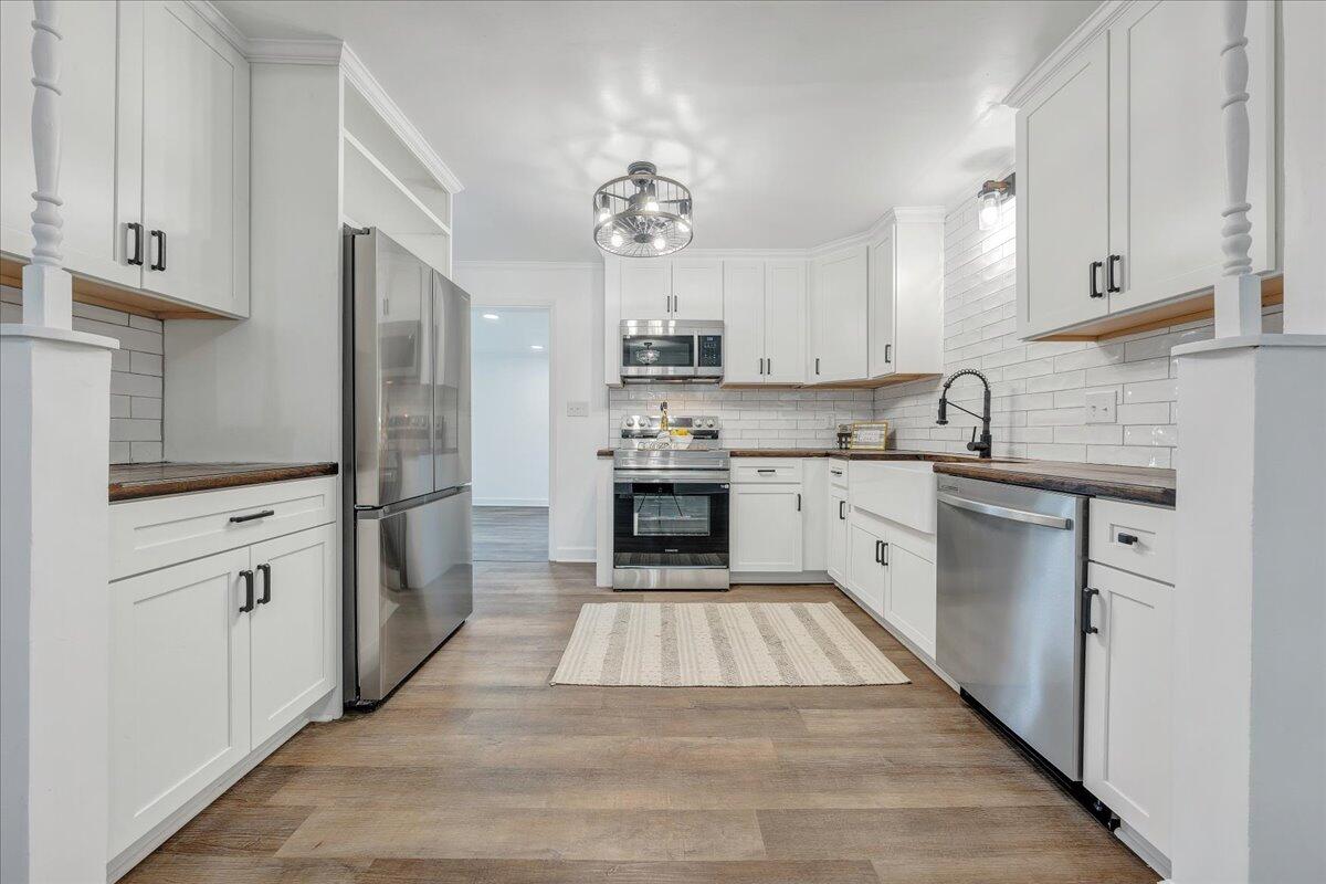 2626 East Ruritan Road Roanoke, VA 24012 - Photo 4 of 68 04-MIB09212