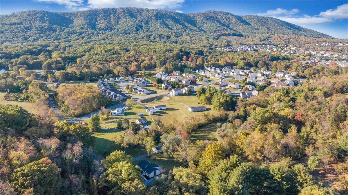 2626 East Ruritan Road Roanoke, VA 24012 - Photo 50 of 68 51-DJI_20241021164909_0004_D_MIB