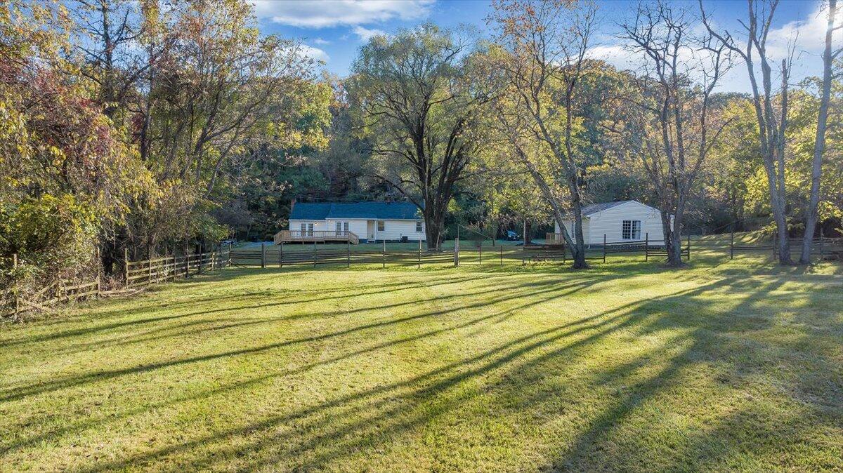 2626 East Ruritan Road Roanoke, VA 24012 - Photo 65 of 68 66-DJI_20241021165703_0020_D_MIB