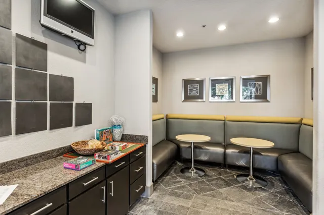 $381,500 | 2600 Hillsboro Pike, Unit 226, Nashville, TN 37212