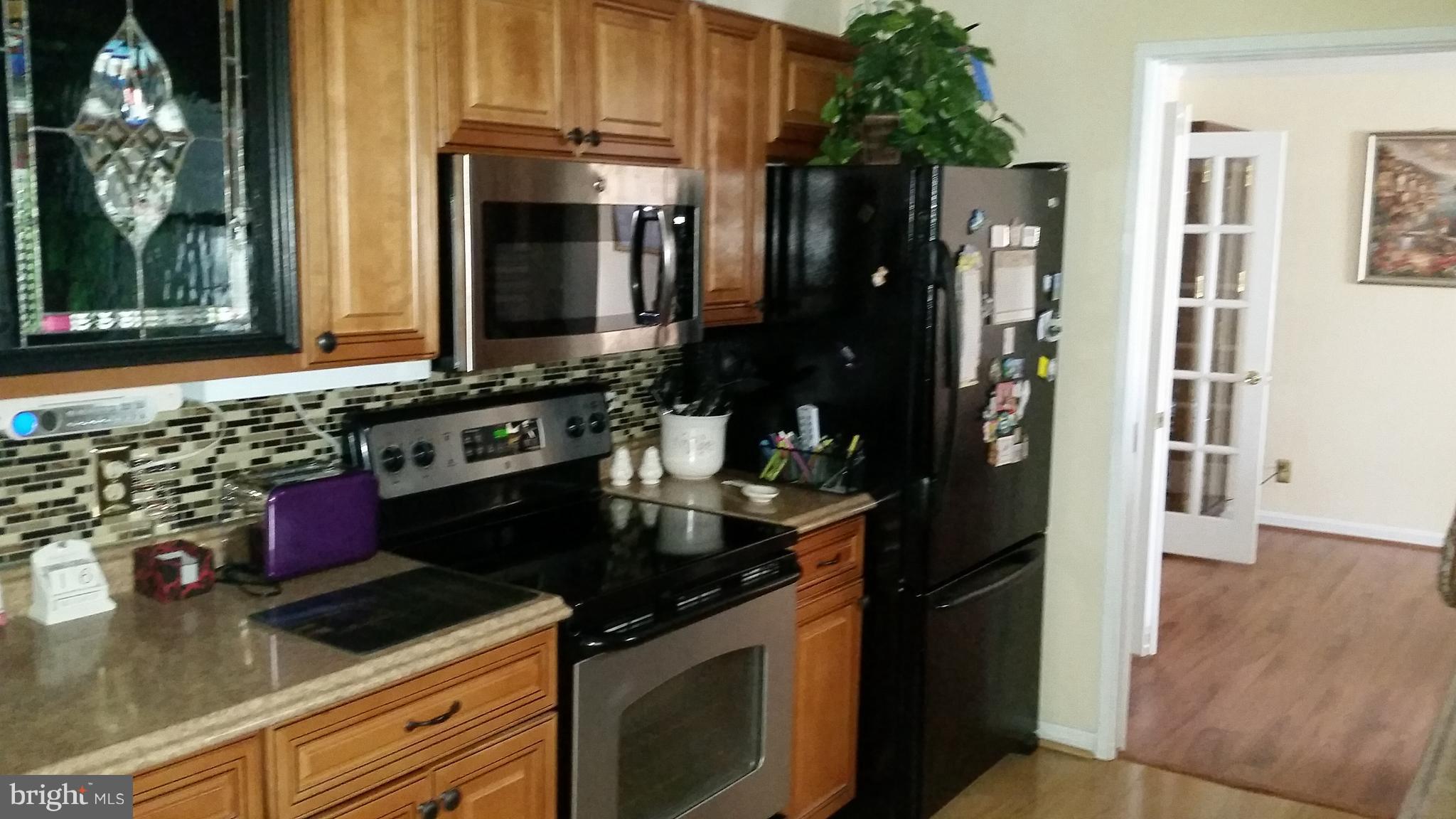 225 West Ash Road Sterling, VA 20164 - Photo 4 of 22 Kitchen