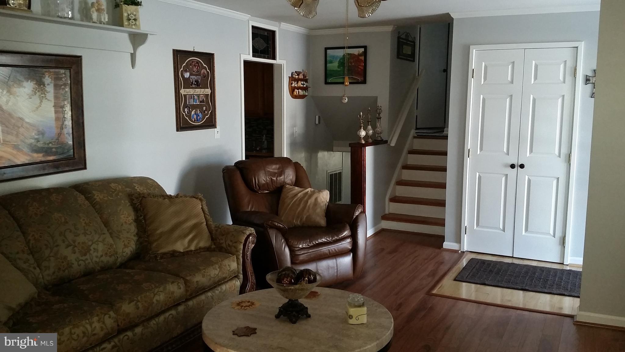 225 West Ash Road Sterling, VA 20164 - Photo 6 of 22 Living Room
