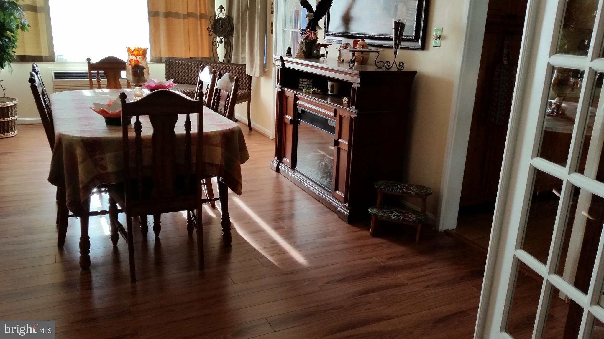 225 West Ash Road Sterling, VA 20164 - Photo 10 of 22 Dining Room