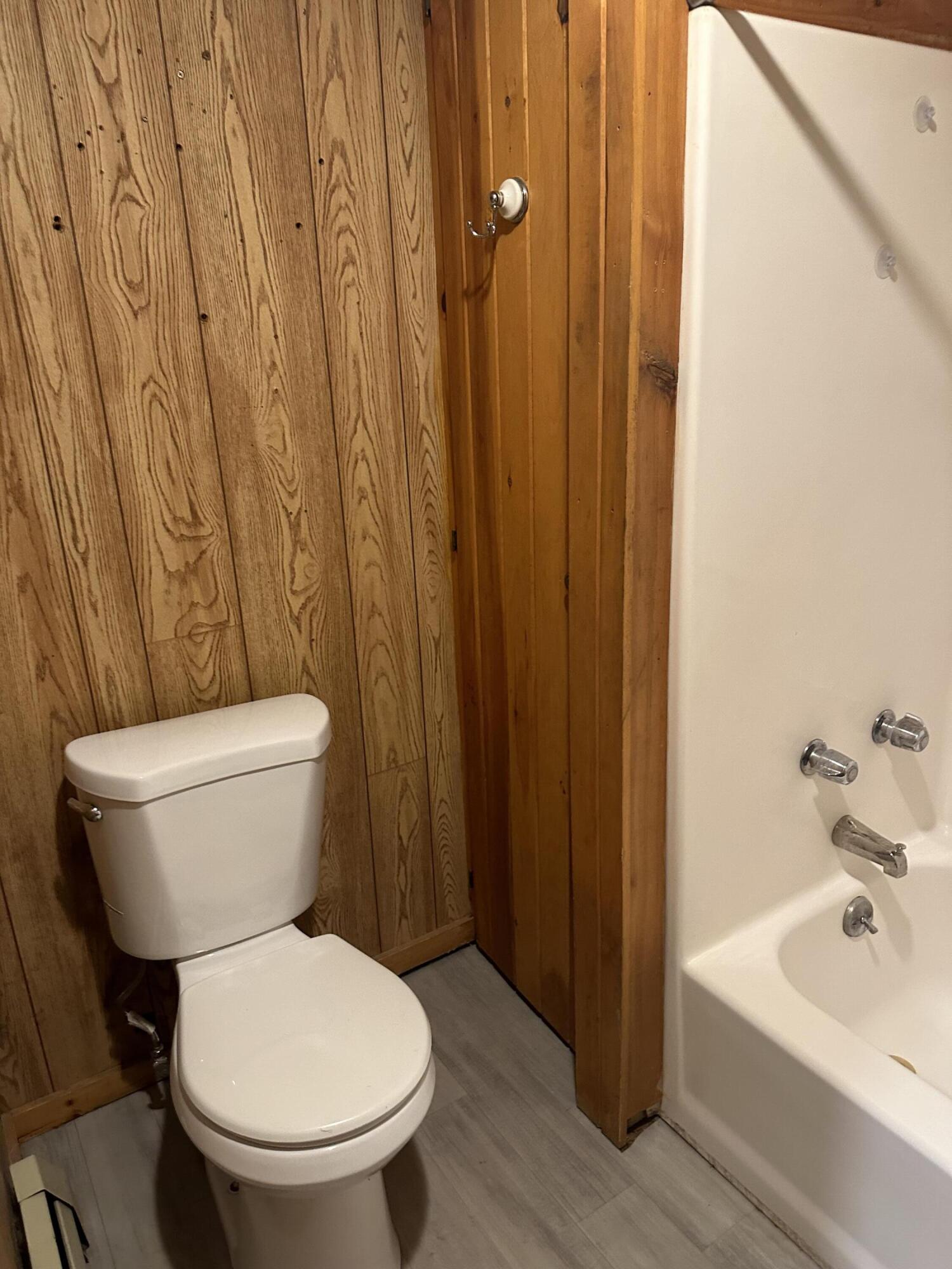6 South Hunts Meadow Road Whitefield, ME 04353 - Photo 3 of 11 PICS1Bath