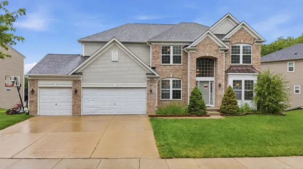 $850,000 | 906 Blue Ridge Drive, Streamwood, IL 60107