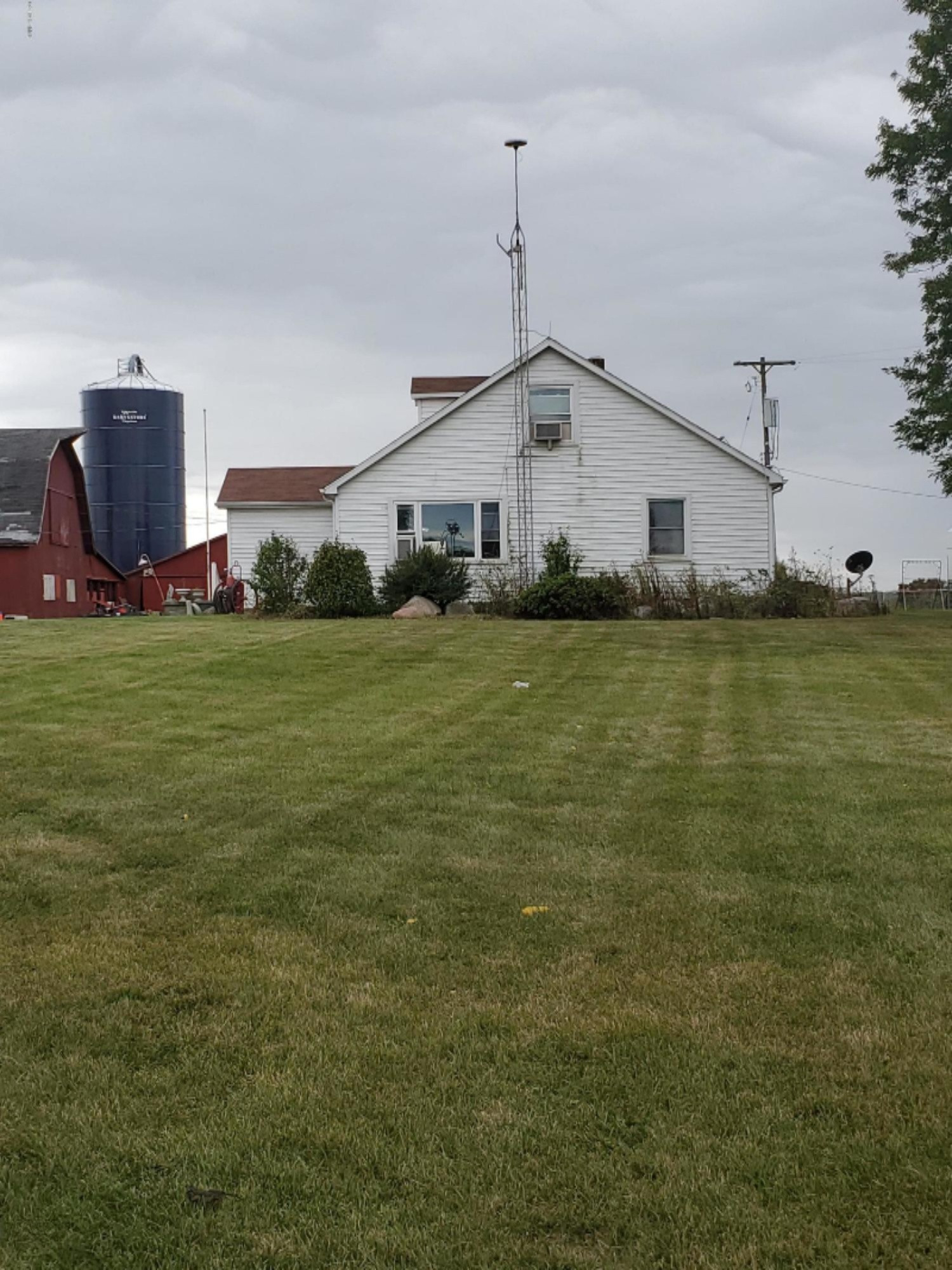 3511 Guernsey Road Allen, MI 49227 - Photo 2 of 25 20190925_123823