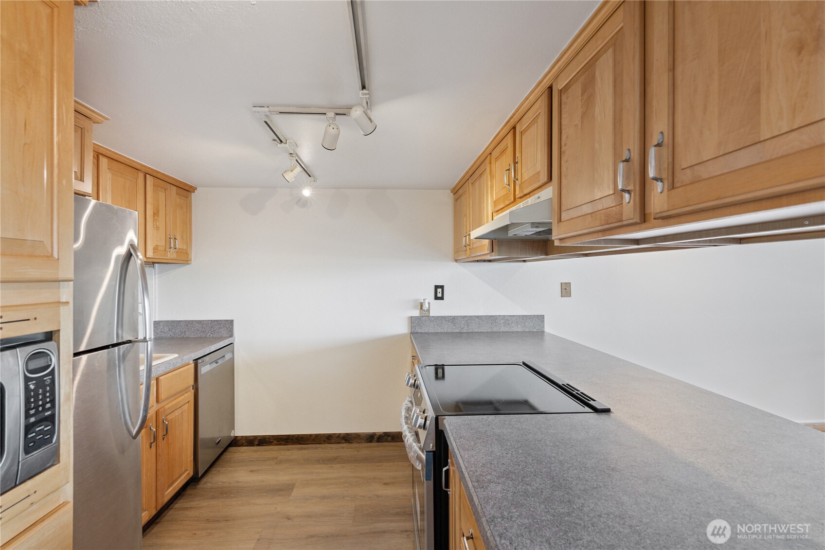 415 North State Street Bellingham, WA 98225 - Photo 10 of 33