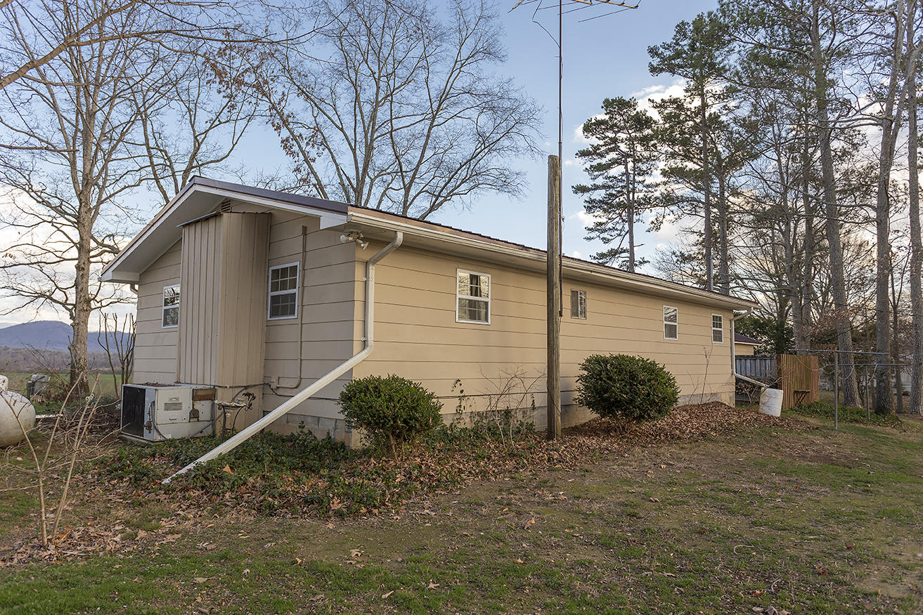 137 Moore Road Old Fort, TN 37362 - Photo 5 of 30 IMG_4215