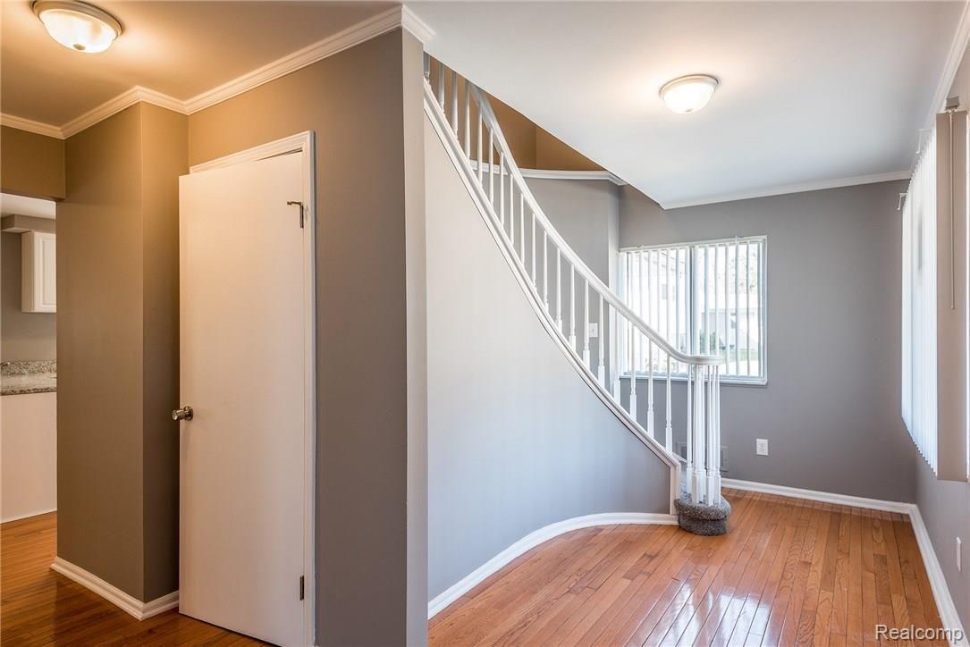 23305 Berg Road Southfield, MI 48033 - Photo 2 of 17 12.jpg