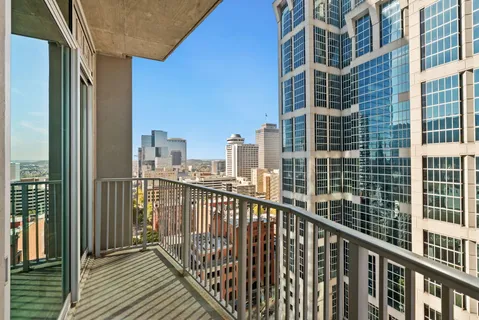 $925,000 | 415 Church Street, Unit 1801, Nashville, TN 37219