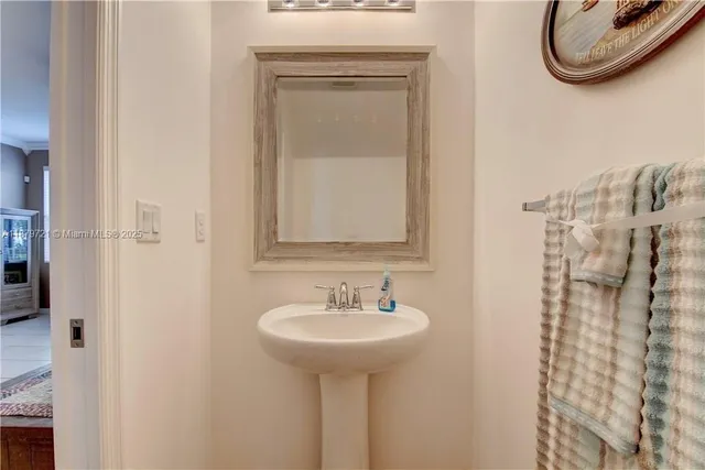 $2,850 | 1071 Northwest 33rd Court, Pompano Beach, FL 33064