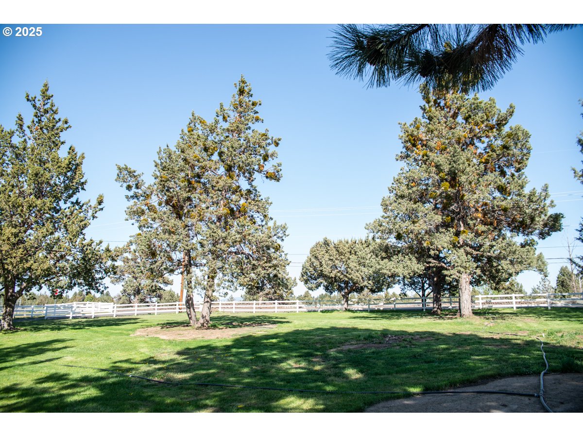 62725 Eagle Road Bend, OR 97701 - Photo 38 of 39 a big yard with lots of green space