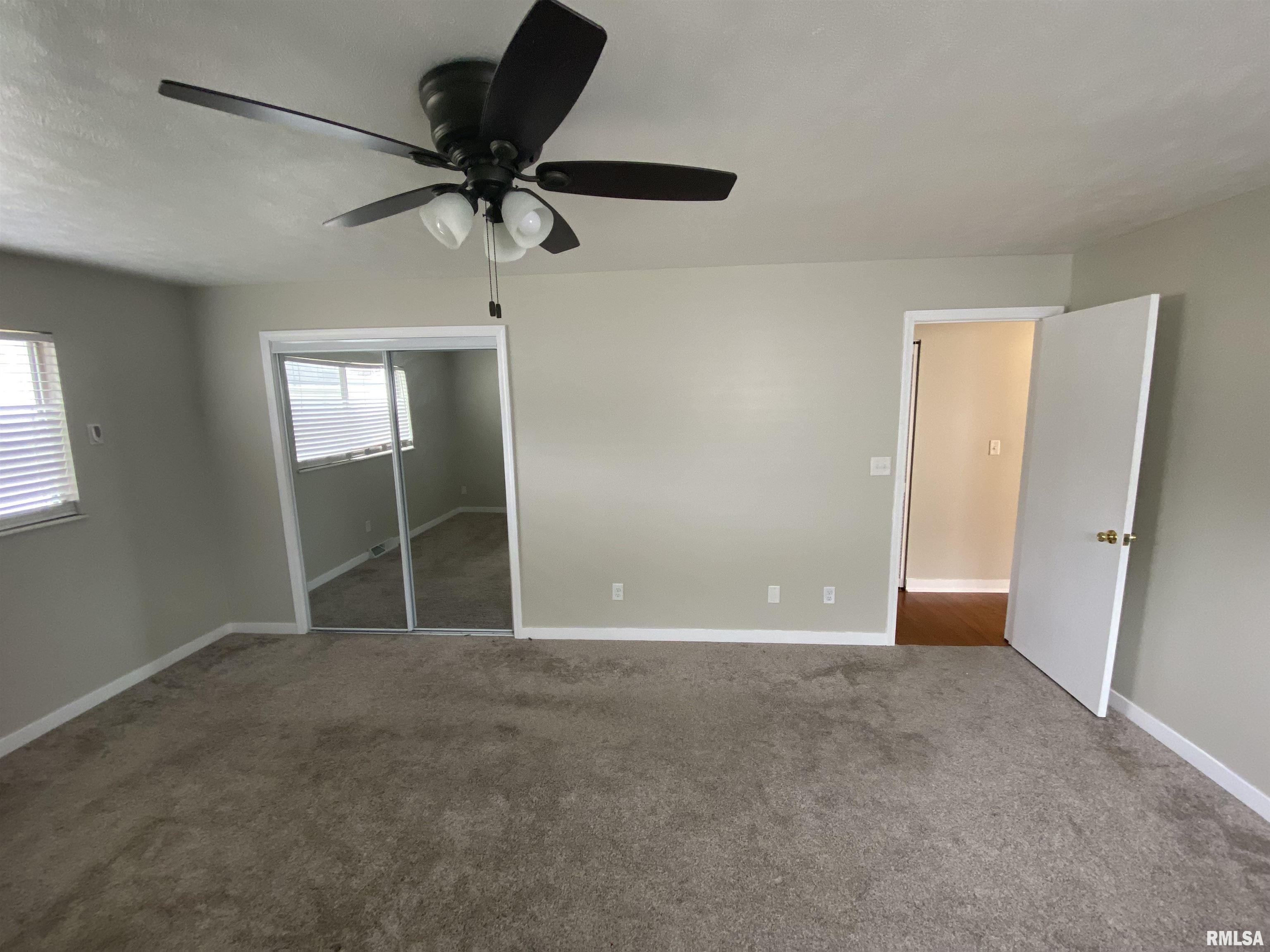 2304 Stokebridge Road Springfield, IL 62702 - Photo 4 of 18