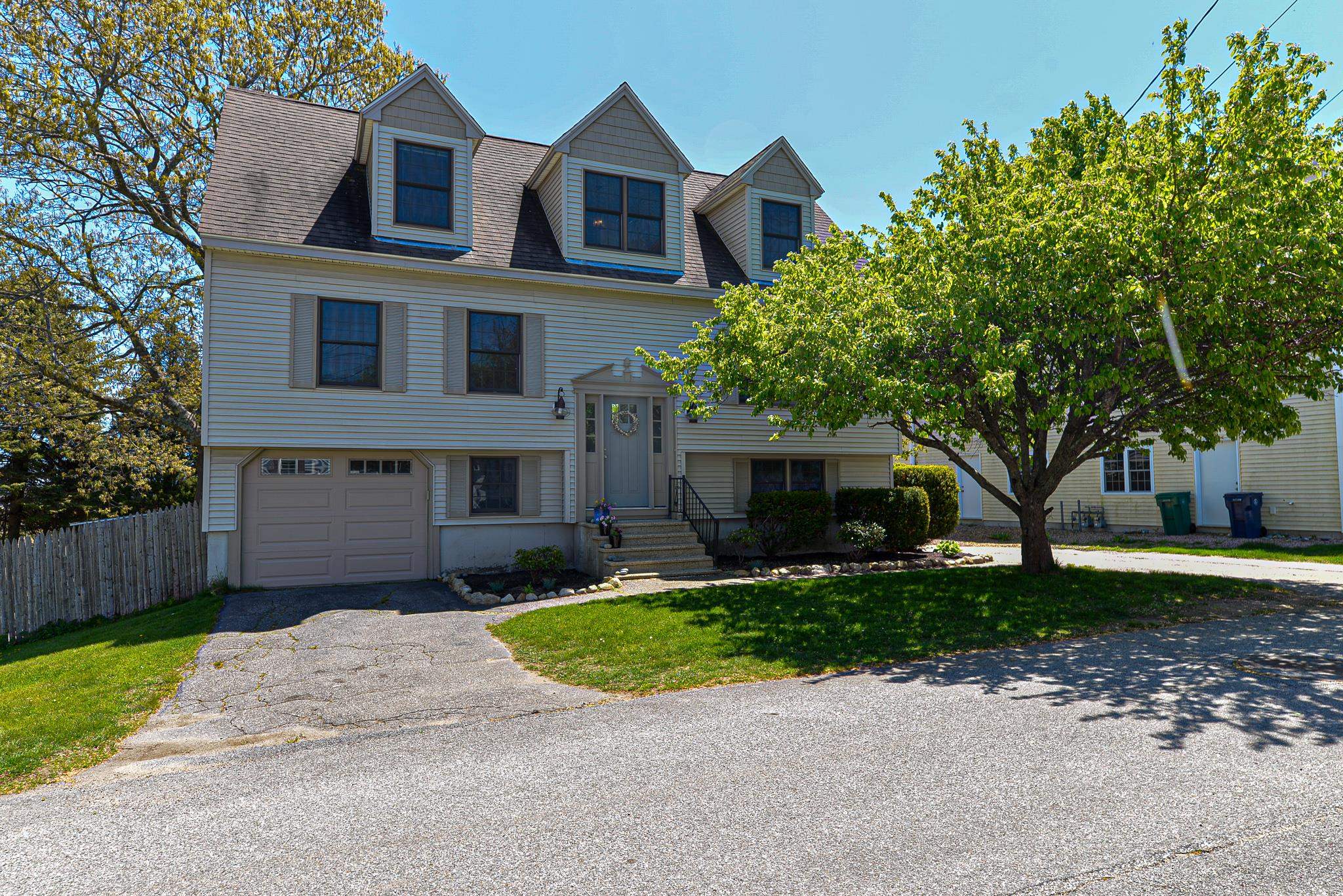 4 Crest Street Hampton, NH 03842 - Photo 4 of 40