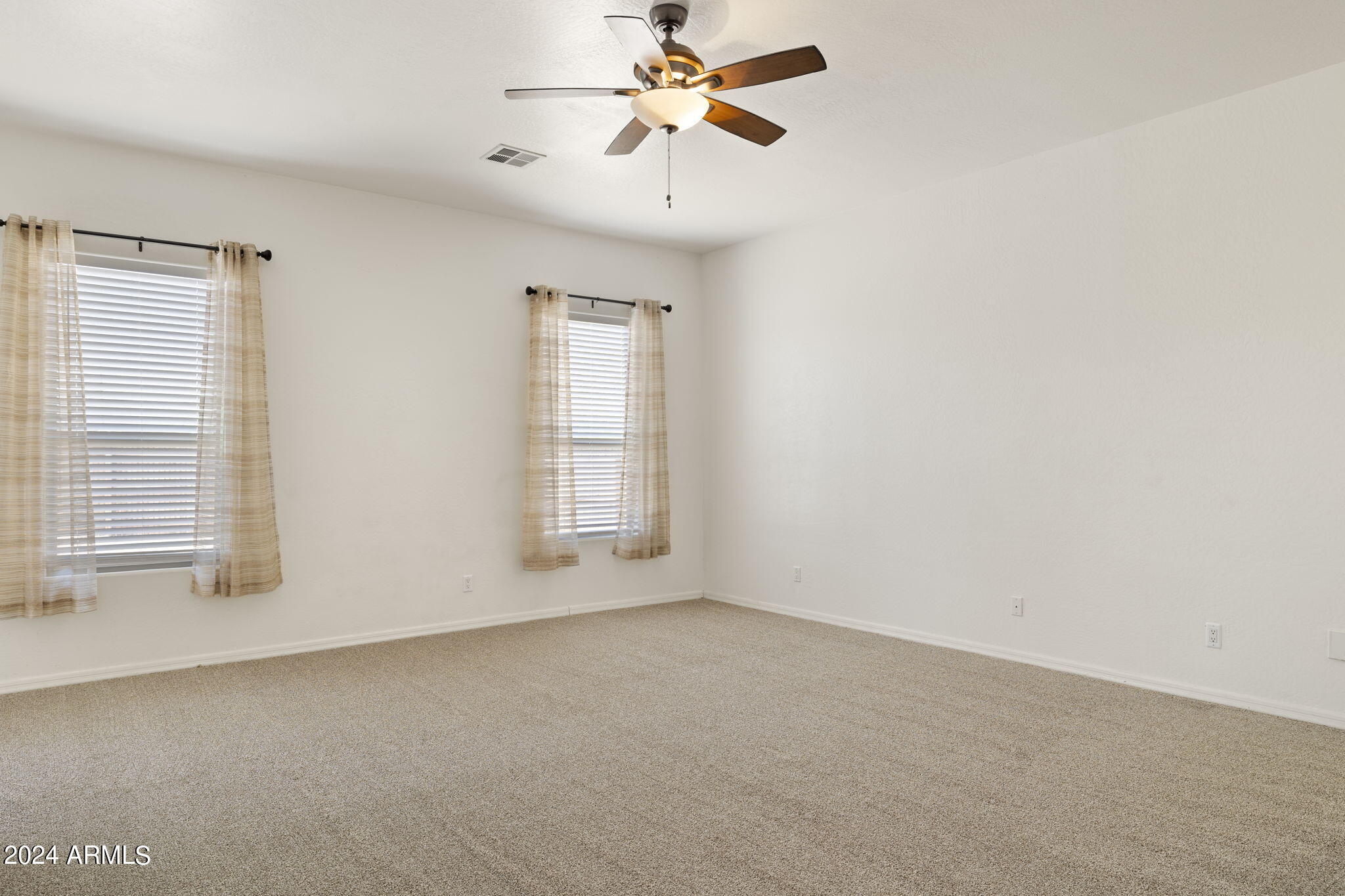 2318 East Carlise Road Phoenix, AZ 85086 - Photo 16 of 52 Master Bedroom