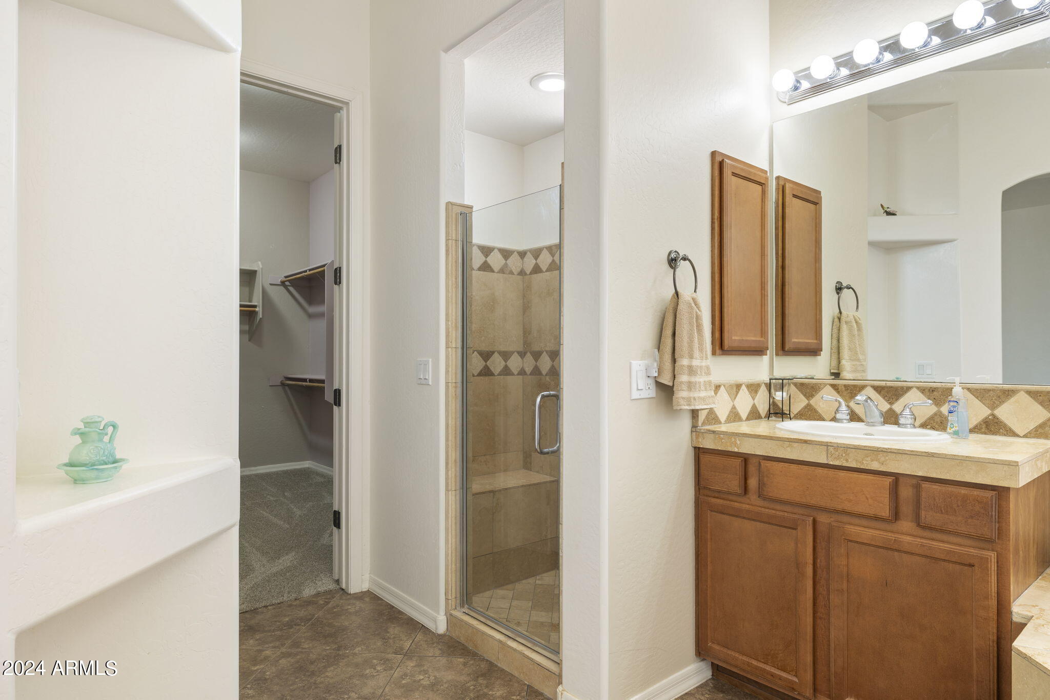 2318 East Carlise Road Phoenix, AZ 85086 - Photo 22 of 52 Master Bath