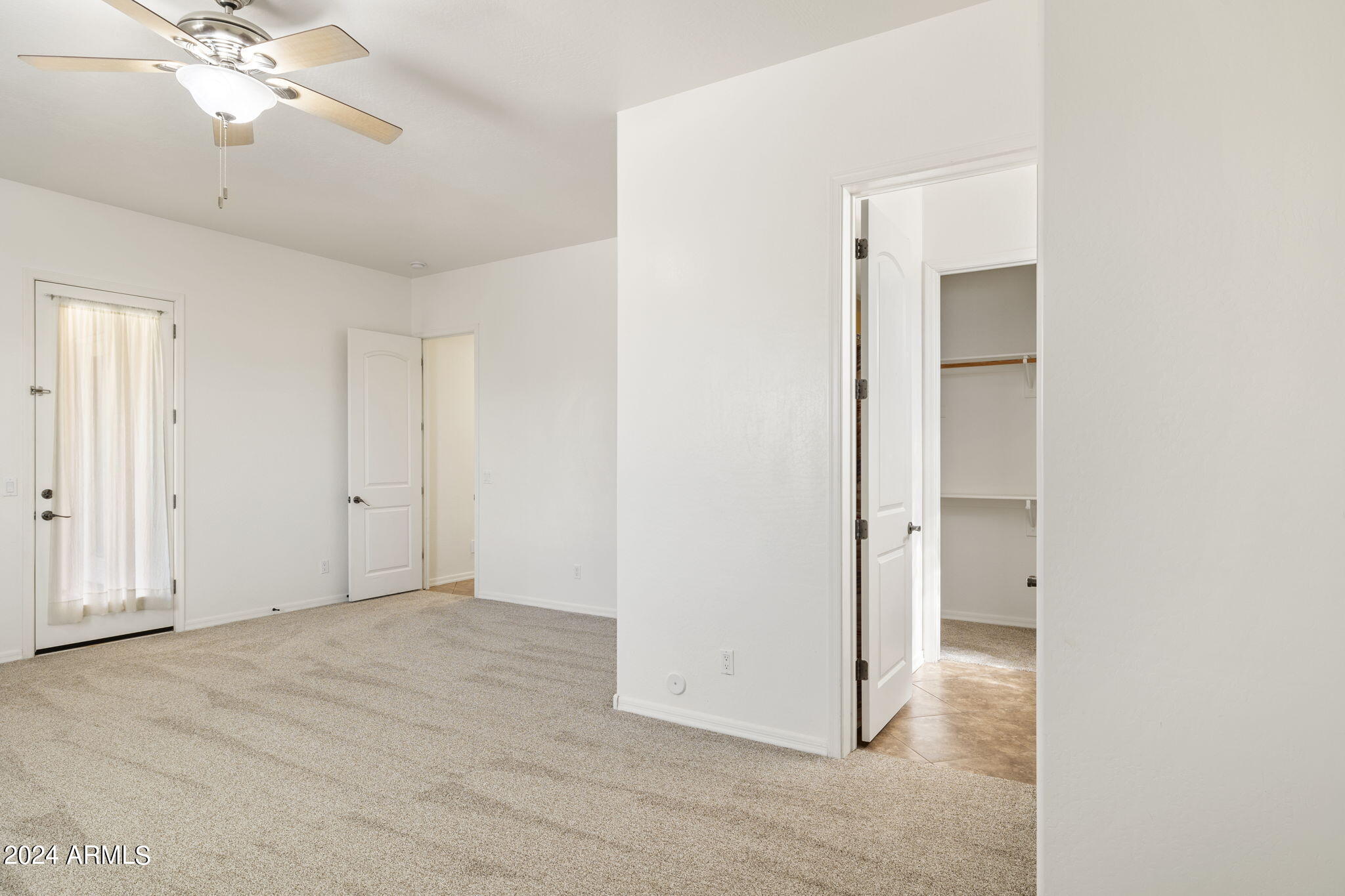 2318 East Carlise Road Phoenix, AZ 85086 - Photo 26 of 52 Secondary Master Suite