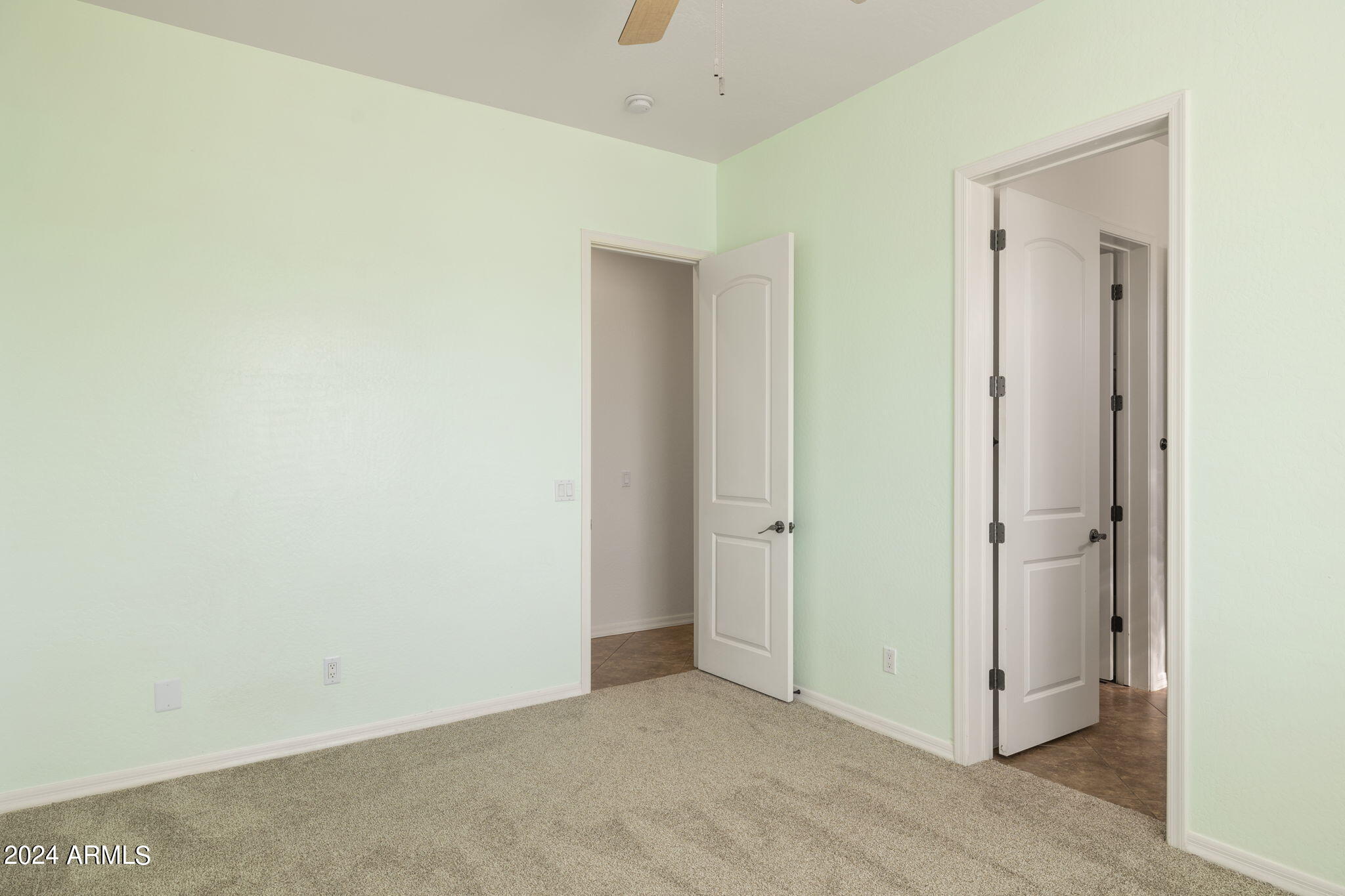 2318 East Carlise Road Phoenix, AZ 85086 - Photo 34 of 52 Spare Room 1