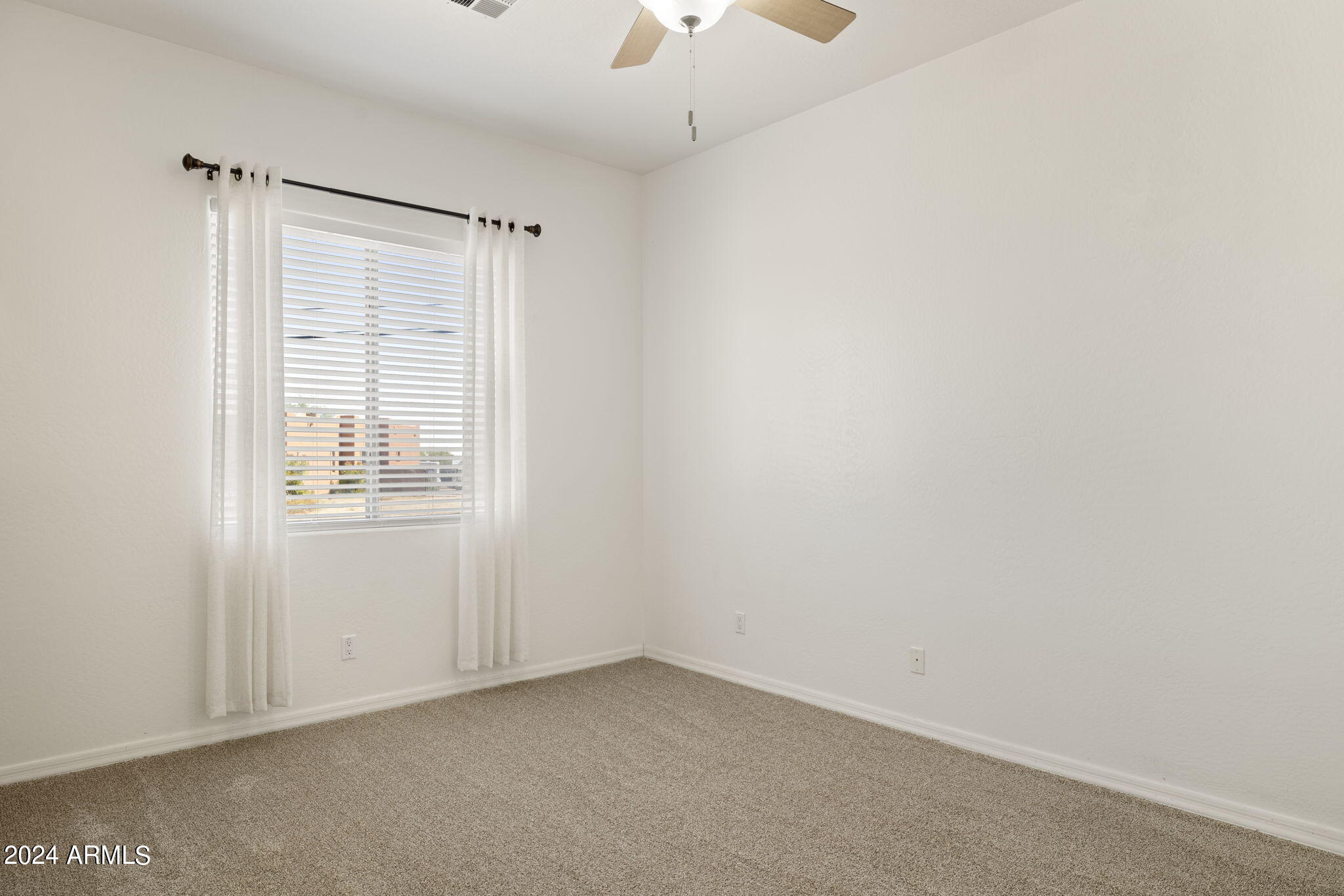 2318 East Carlise Road Phoenix, AZ 85086 - Photo 41 of 52 Spare Room 2