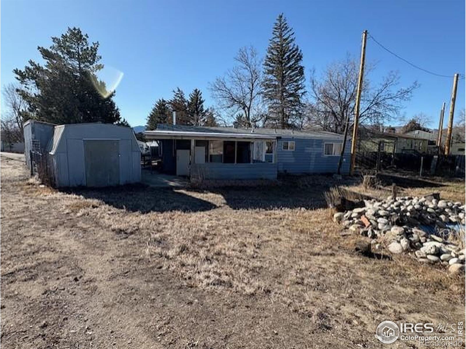 a house view with a outdoor space