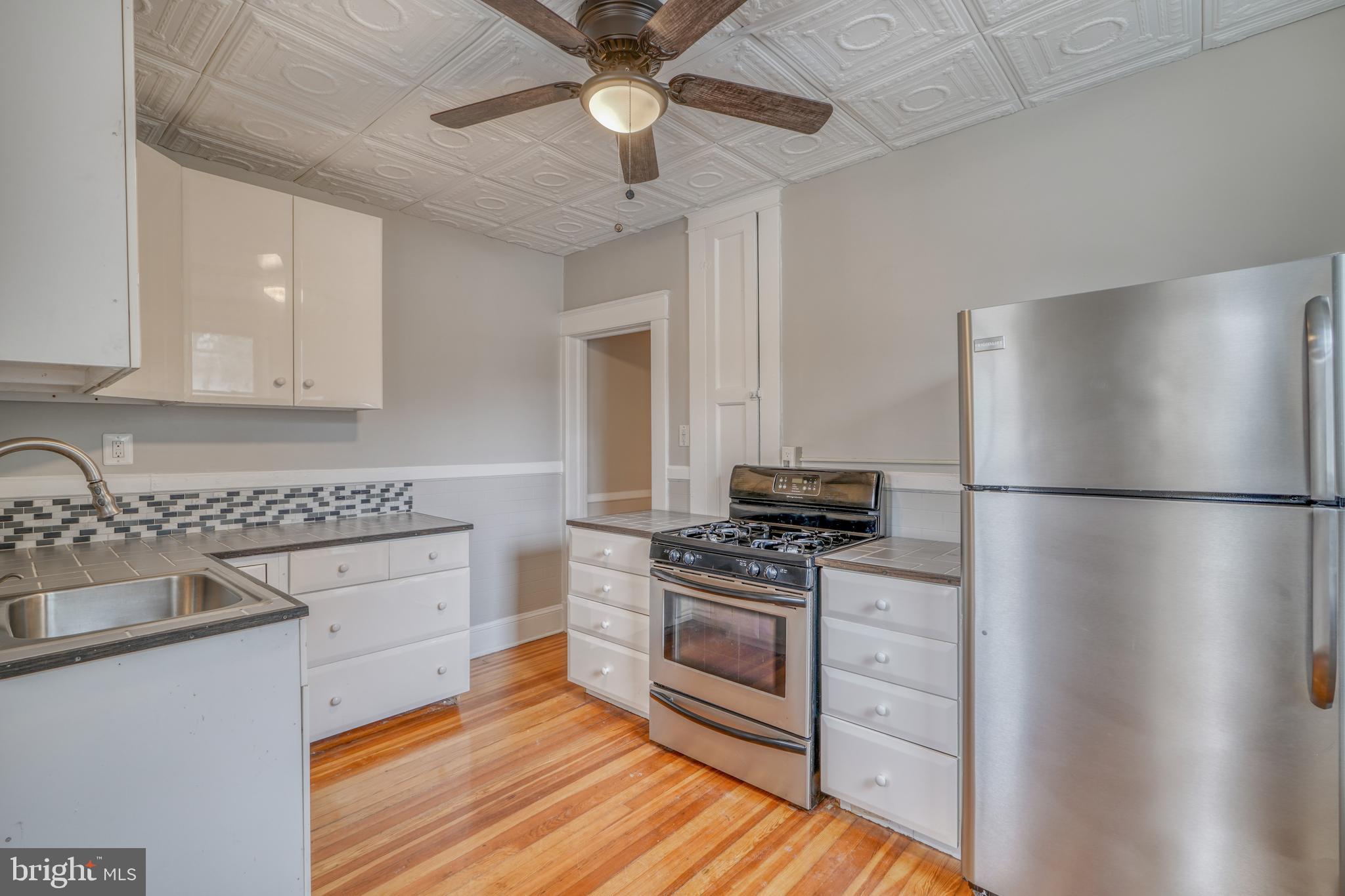 6 Cromarty Road Baltimore, MD 21229 - Photo 10 of 14 Gallery Image 10