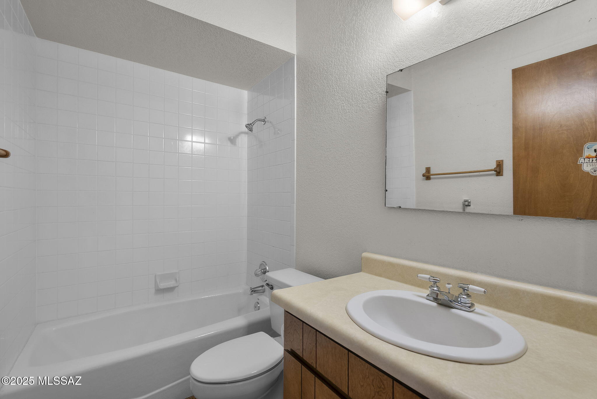 108 Stoddard Way Nogales, AZ 85621 - Photo 23 of 38