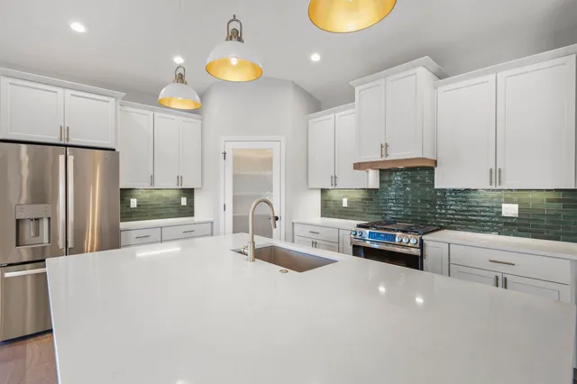 $829,900 | 3005 Wellington, Cottage Grove, WI 53527