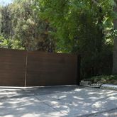 $2,570,000 | 7674 Willow Glen Road, Los Angeles, CA 90046