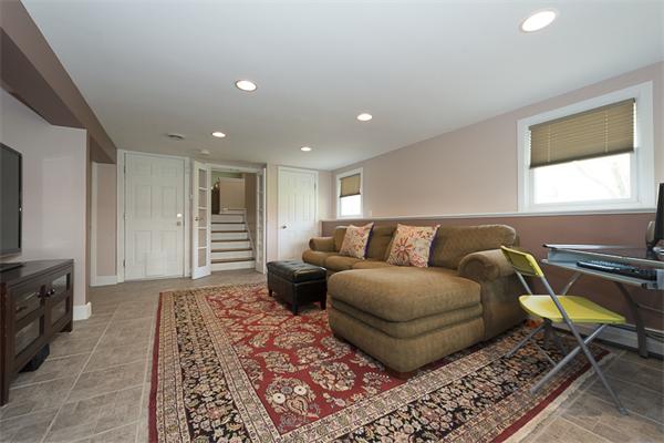 11 Magnolia Road Melrose, MA 02176 - Photo 15 of 18 Gallery Image 15