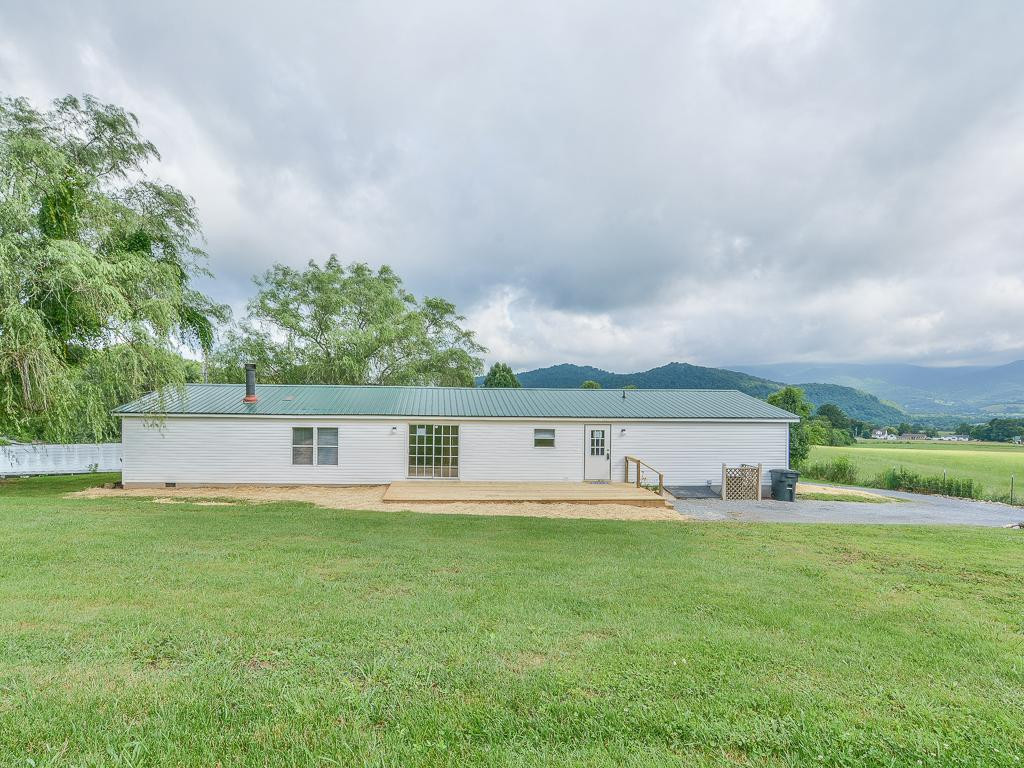 161 Clover Branch Road Elizabethton, TN 37643 - Photo 7 of 26 Photo 7
