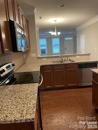 $2,000 | 10976 Cedar Walk Lane, Charlotte, NC 28277