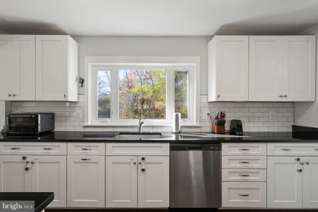 $639,900 | 7164 Bunker Hill Road, The Plains, VA 20198