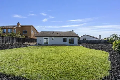 $690,000 | 2240 Preston Court, Hollister, CA 95023