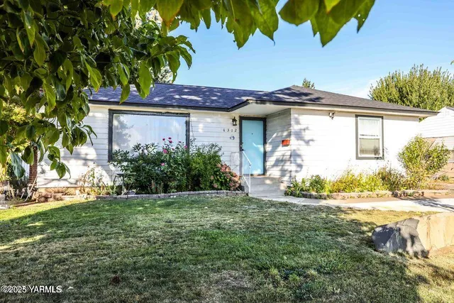 $299,900 | 1312 6th Avenue South, Yakima, WA 98902