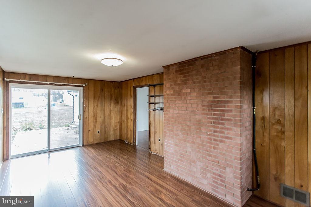 4019 Lees Corner Road Chantilly, VA 20151 - Photo 12 of 40 Gallery Image 12