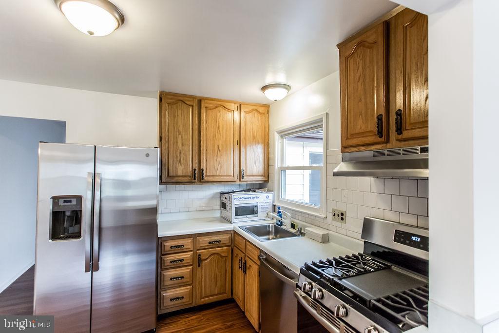 4019 Lees Corner Road Chantilly, VA 20151 - Photo 15 of 40 Gallery Image 15