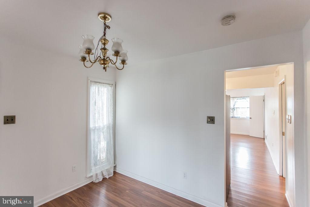 4019 Lees Corner Road Chantilly, VA 20151 - Photo 8 of 40 Gallery Image 8