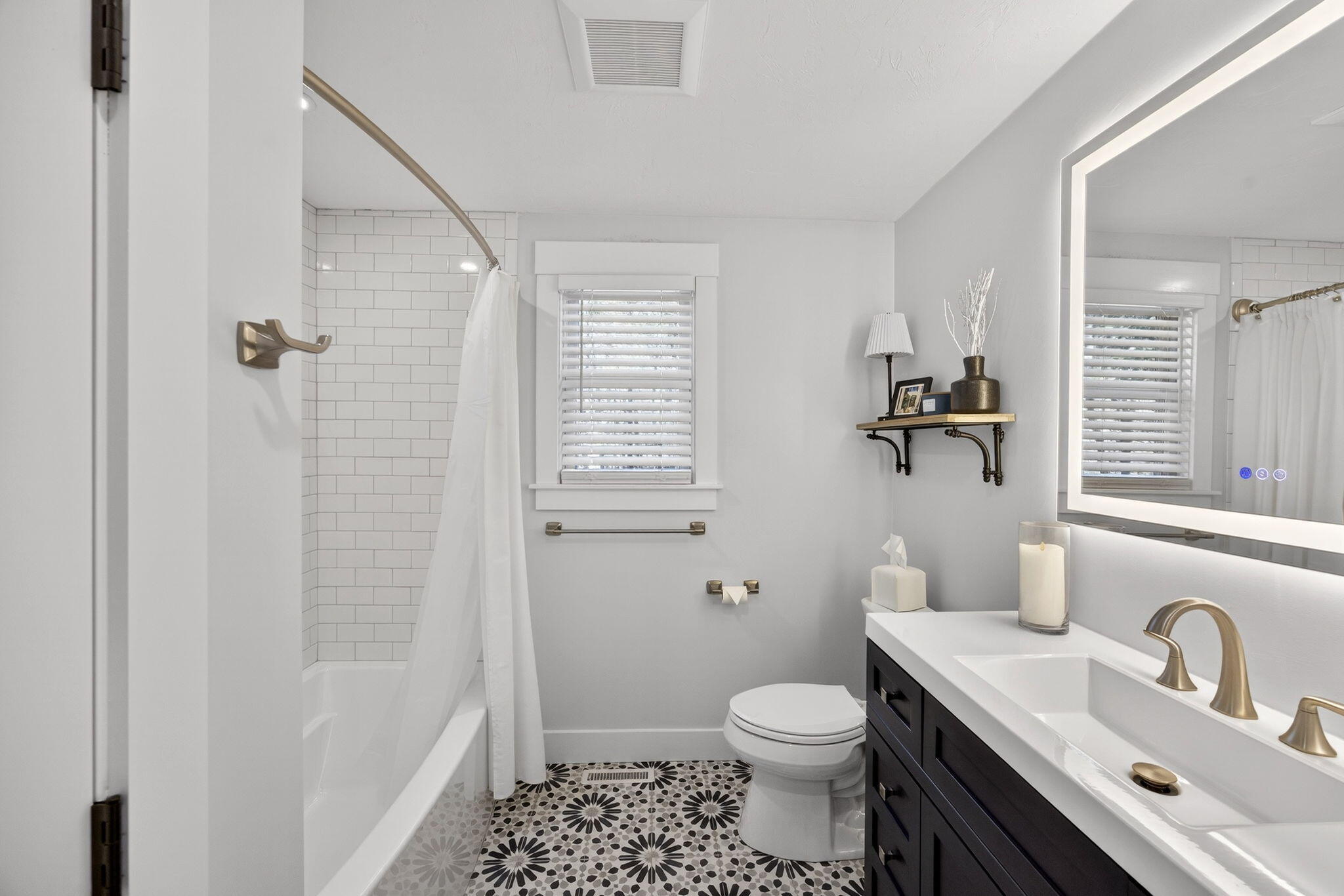 73 Braeburn Court East Falmouth, MA 02536 - Photo 28 of 38 Hallyway Bathroom with Laundry Closet