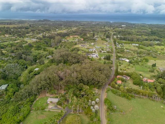 $1,100,000 | 1448 West Kuiaha Road, Haiku, HI 96708
