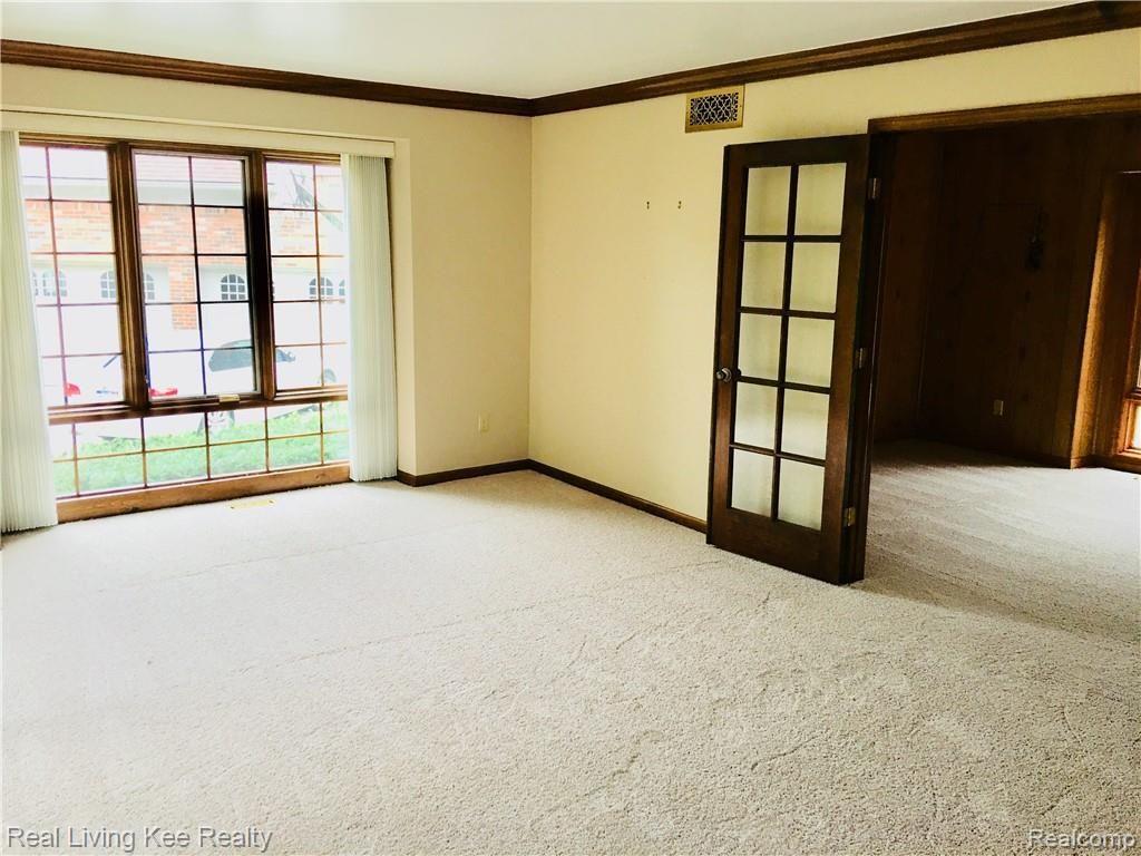 740 Timberline Drive Rochester Hills, MI 48309 - Photo 15 of 48