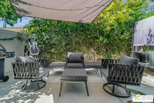 a view of a tennis court