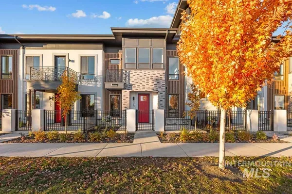 $574,900 | 357 East Lombard Lane, Eagle, ID 83616