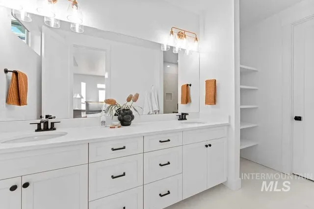 $574,900 | 357 East Lombard Lane, Eagle, ID 83616