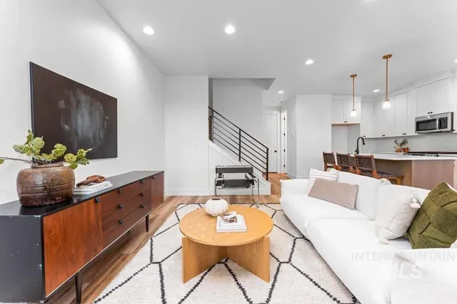 $574,900 | 357 East Lombard Lane, Eagle, ID 83616