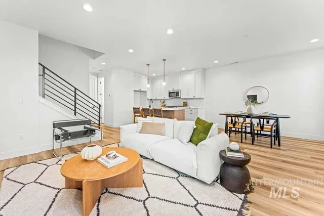 $574,900 | 357 East Lombard Lane, Eagle, ID 83616