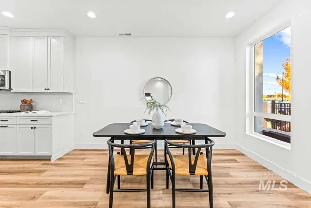 $574,900 | 357 East Lombard Lane, Eagle, ID 83616